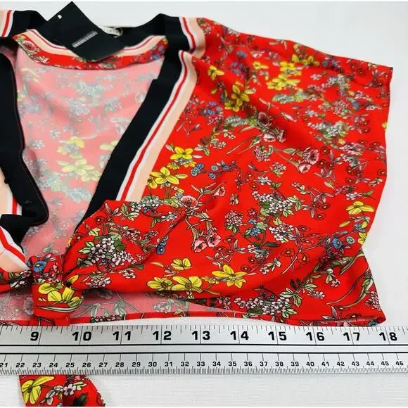 NWT Alice & Olivia Lydia Tie Front Scarf Print Crop Top SzM Versatile Trendy Fun - Picture 13 of 14